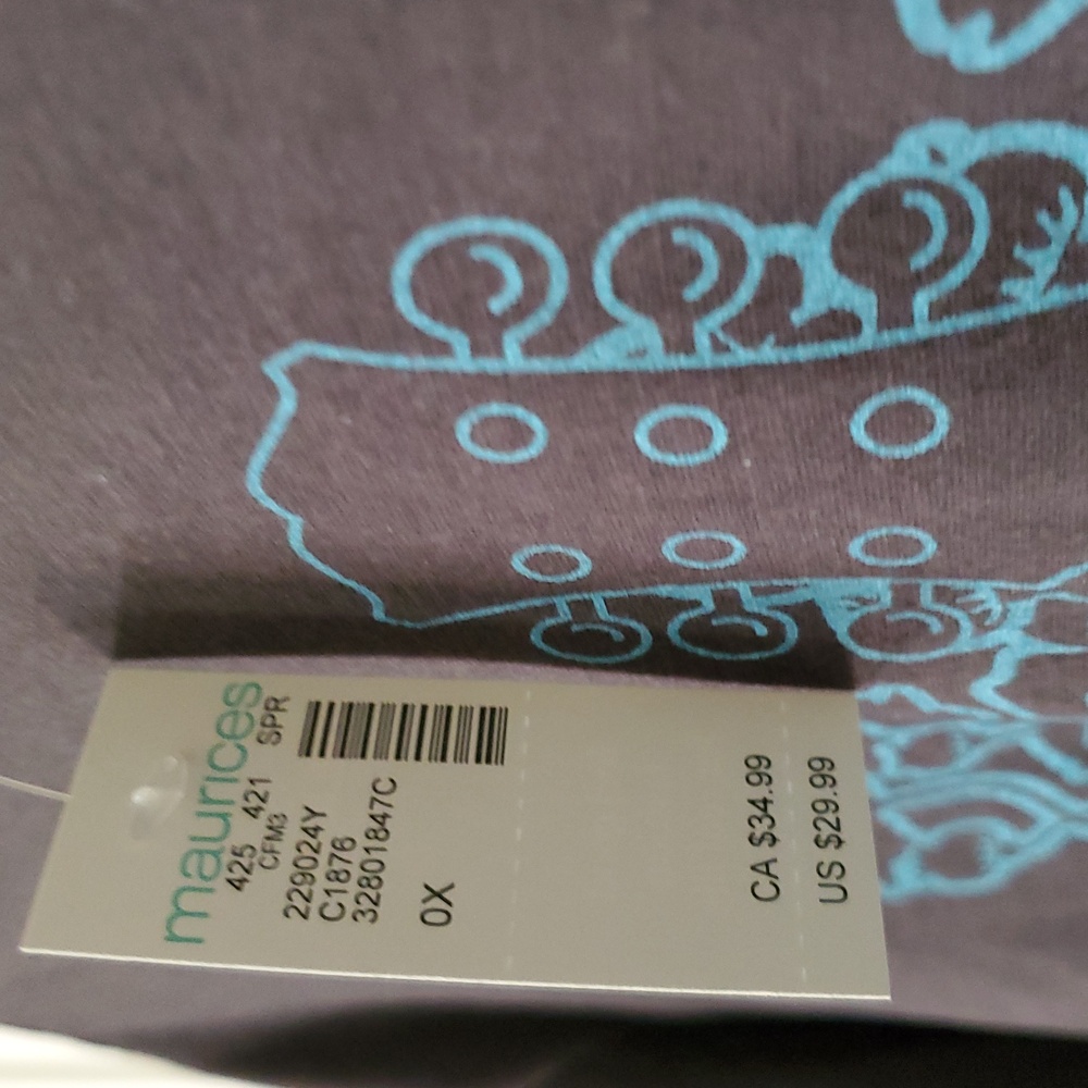Maurices Graphic Tee - Gray with Blue and Red - Picture 3 of 5